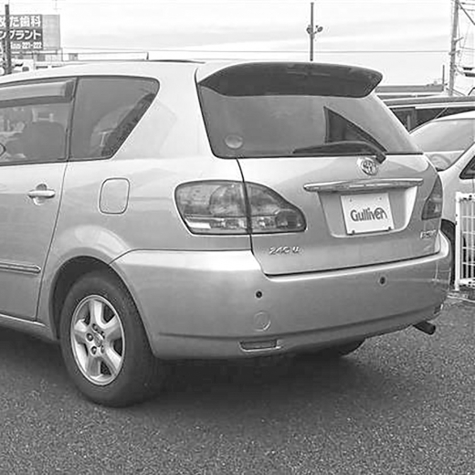Бампер задний Toyota Ipsum '01-'03 контрактный