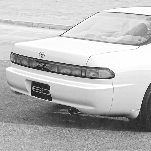 Бампер задний Toyota Carina ED '93-'98 контрактный