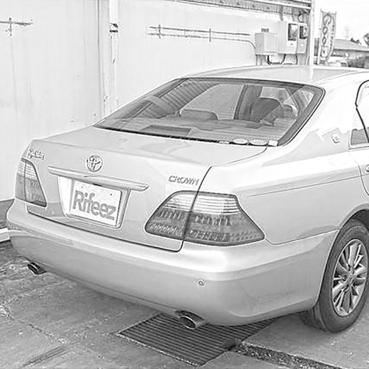 Бампер задний Toyota Crown '03-'08 контрактный Sedan