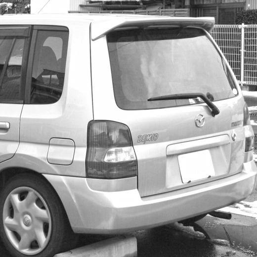 Бампер задний Mazda Demio '99-'02 контрактный
