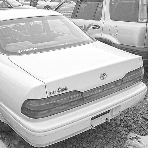 Крышка багажника Toyota Vista Hardtop/ Camry Prominent '90-'94  контрактная