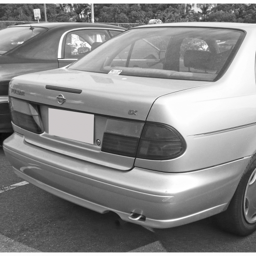 Крышка багажника Nissan Pulsar/ Almera '95-'97 (47-26B) контрактная 