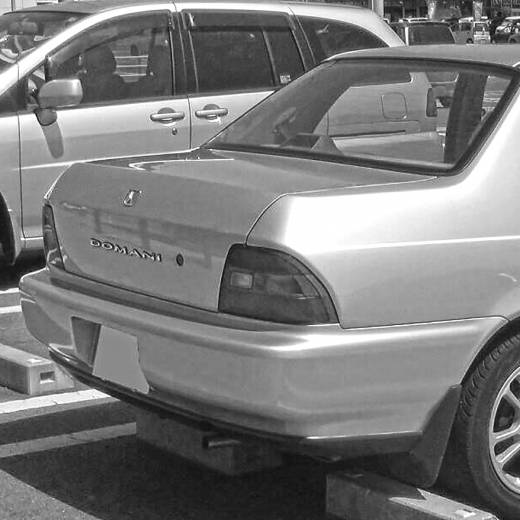 Крышка багажника Honda Domani '92-'96  контрактная