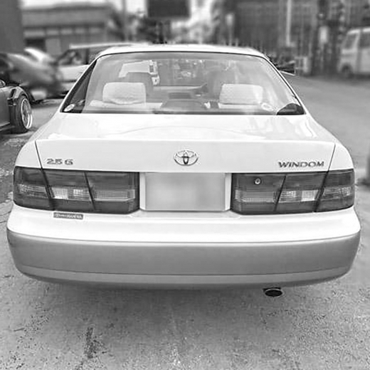 Крышка багажника Toyota Windom '96-'99 (33-25) контрактная