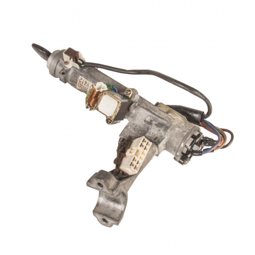 Замок зажигания Toyota Vista/ Camry '94-'98 (45020-32-9) контрактный