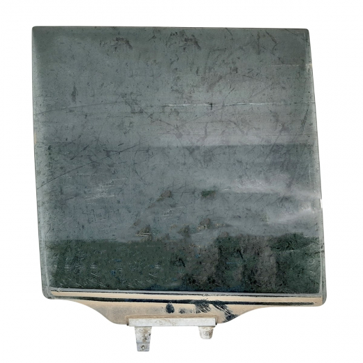 Стекло двери Mitsubishi Pajero IO '98-'07 задней правой контрактное