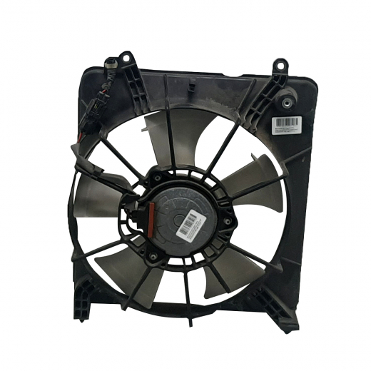Вентилятор радиатора Honda Fit '07-'12 (L13A i-VTEC, L15A i-VTEC) левый контрактный