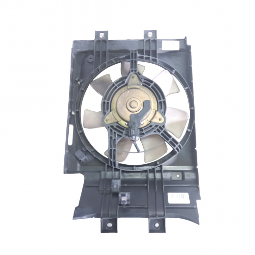 Вентилятор радиатора Nissan March '92-'02 (CGA3DE, CG13DE, CG10DE) правый A/C контрактный