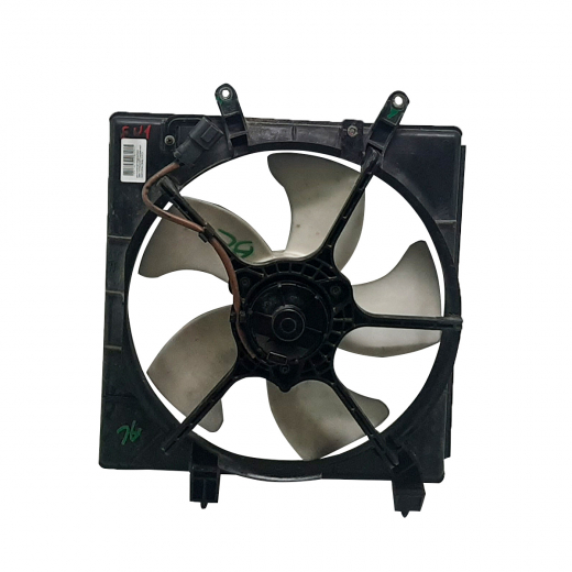 Вентилятор радиатора Honda Civic '00-'05 (D15B, D17A) правый контрактный
