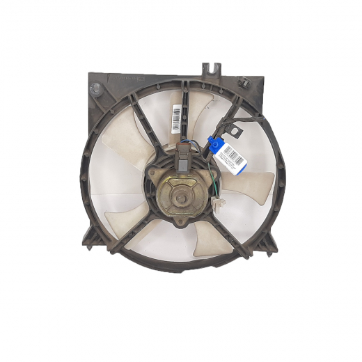 Вентилятор радиатора Mazda Demio '96-'99 (B3-ME, B5-ME) правый A/C контрактный