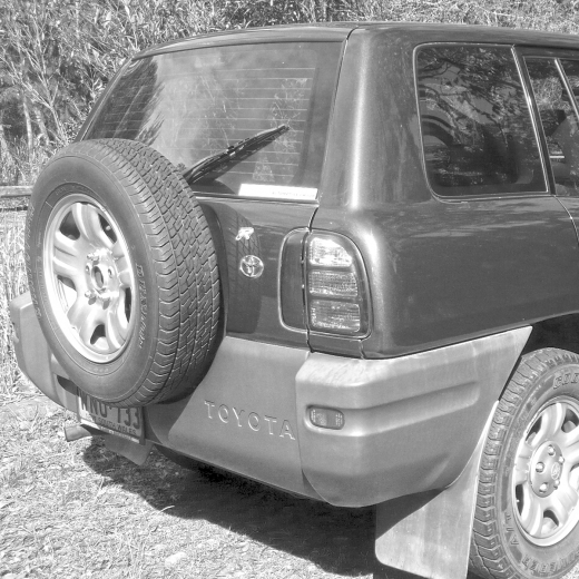 Ресничка Toyota Rav4 '94-'00 задняя правая контрактная
