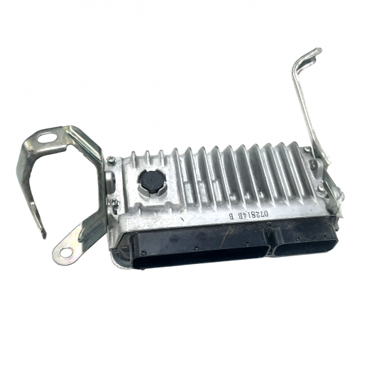 Компьютер двигателя Toyota Corolla '13-'19 (2ZR-FE) 2WD CVT контрактный 896610ZF20