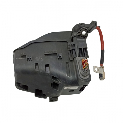 Блок реле (под капот) Volvo Xc60 '08-'17 контрактный