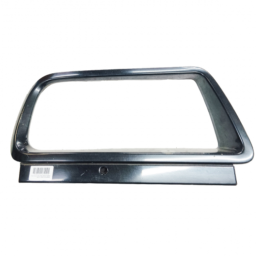 Окантовка фары Suzuki Vitara/ Escudo '94-'98 правая SZ0002DHL Контрактный 