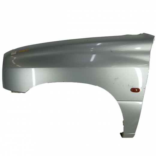 Крыло переднее Mazda Proceed Levante '97-'99/ Suzuki Escudo '97-'00/ Grand Vitara '97-'05 левое контрактное