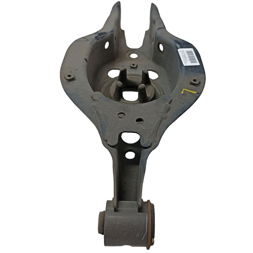 Рычаг задний Lexus GS '11-'16/ IS '13-'19/ Rc '14-'19 левый нижний поперечный под пружину контрактный