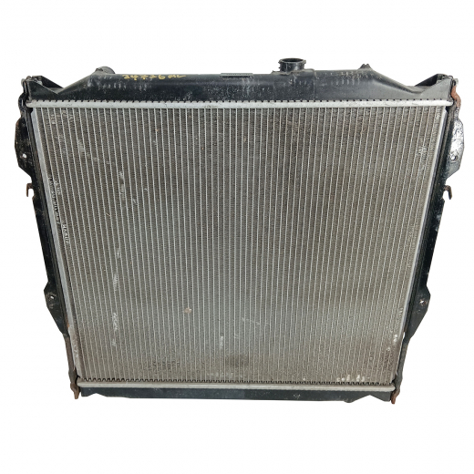Радиатор охлаждения Toyota Hilux Surf '95-'02/ Land Cruiser Prado '96-'02/ 4Runner '95-'02 (3RZ-FE, 5VZ-FE) AT контрактный в сборе