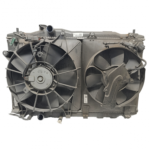 Радиатор охлаждения Honda Civic '05-'12 (R18A2) MT контрактный в сборе