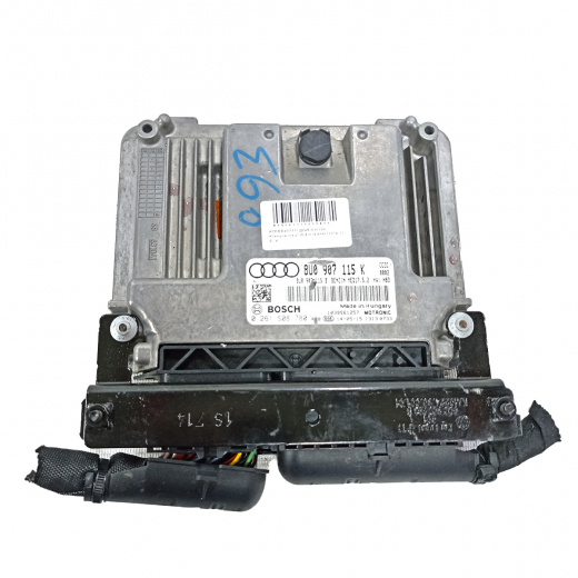 Компьютер двигателя Audi Q3 '11-'19 (CCZC) 4WD AMT/DSG контрактный 8U0907115K