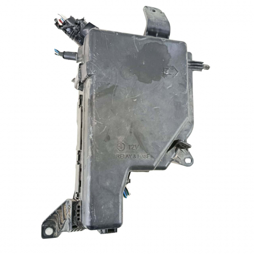 Блок реле (под капот) Toyota Prius '03-'09 контрактный