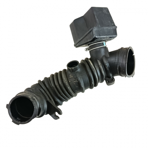 Патрубок воздушного фильтра Toyota Harrier '00-'03 (2AZ-FE) контрактный