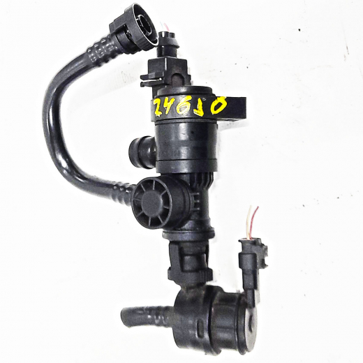 Клапан вентиляции топливного бака BMW X5 E70, X6 E71, 5 Series F10, 5 Series F07, 6 Series F13 13907636157, 7595194