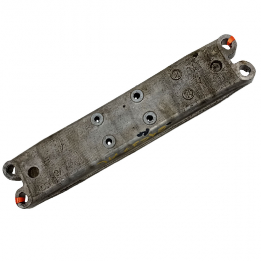 Балка подвески Toyota Crown '03-'08/ Mark X '04-'09/ Lexus GS '05-'11/ GS '11-'16/ Is '05-'13/ Is '13-'19/ Rc '14-'25 кронштейн под подушку (З/ПР) контрактная
