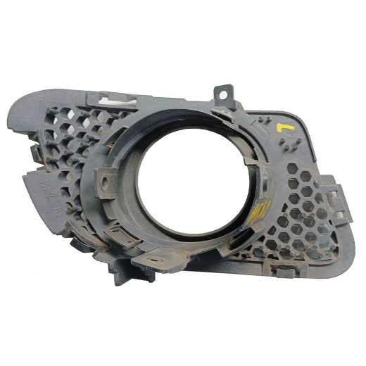 Окантовка противотуманки Mazda Demio '05-'07 левая MZ0002FGG Контрактный 