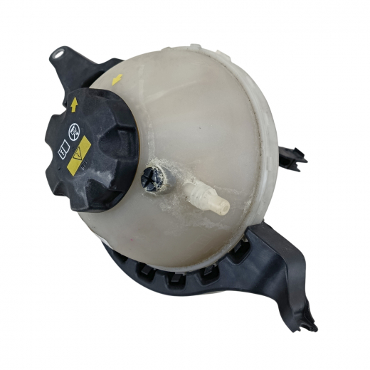 Бачок расширительный BMW 5 Series '09-'17 контрактный