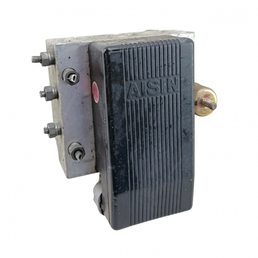 Блок ABS Toyota Hiace Regius '97-'02/ Granvia/ Grand Hiace '95-'02 (3RZ-FE, 1KZ-TE, 5VZ-FE) контрактный