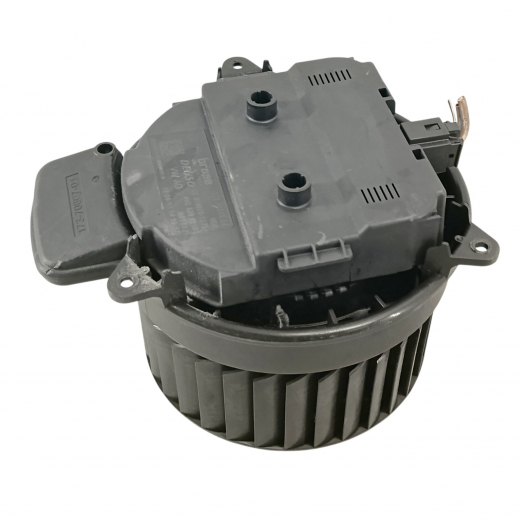 Моторчик печки Audi A6 '10-'18/ A7 '10-'18/ A8 '09-'17/ A6 Allroad '12-'19 контрактный