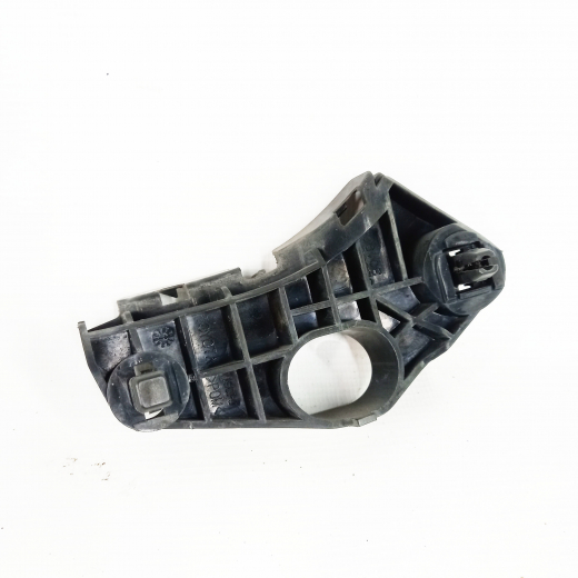 Клипса крепления бампера Lexus GS '07-'11 передняя левая Контрактный 