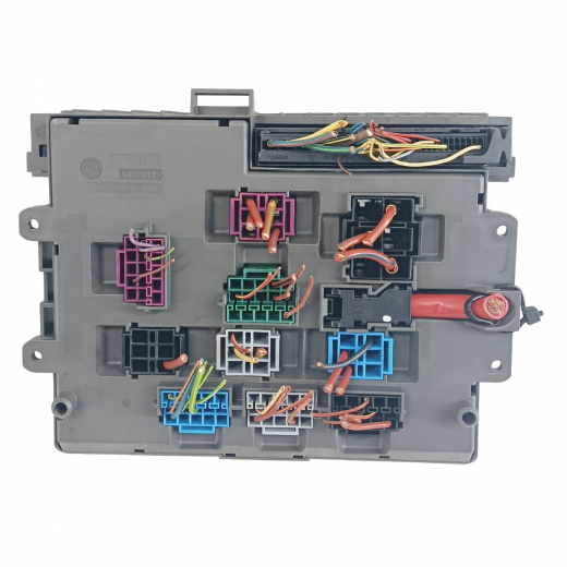 Блок реле (салон) BMW X1 '09-'15 Контрактный