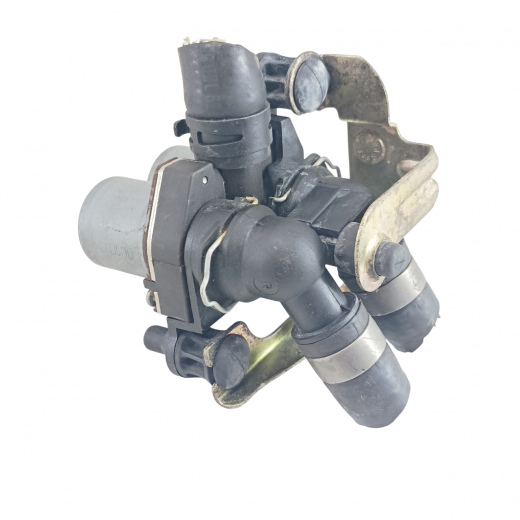 Помпа охлаждения Mercedes-Benz Slk '96-'04/ CLK '97-'02/ C '93-'01/ C '00-'07/ E '95-'03/ E '02-'09/ ML '98-'05 (111.946,111.943,111.958,111.973,111.983,112.960,112.947,111.941,111.956,111.944,111.982,111.975,111.921,111.945,111.961,111.974,112.910,112.915,112.920,111.951,111.955,111.981,112.912,112.916,112.961,112.946,112.953,111.942,111.947,111.957,111.970,112.911,112.914,112.921,112.941,112.913,112.949,111.977,112.942,112.970) дополнительная контрактная MD0005WPU