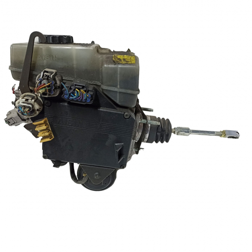 Главный тормозной цилиндр Toyota Land Cruiser Prado '02-'09/ Lexus GX '01-'09 электро контрактный