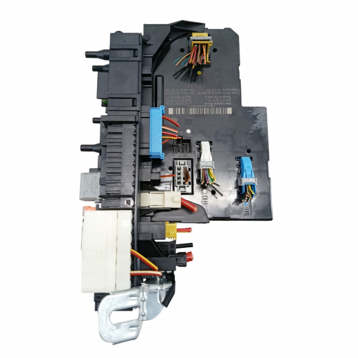 Блок реле (салон) Mercedes-Benz E '09-'16 прав Контрактный