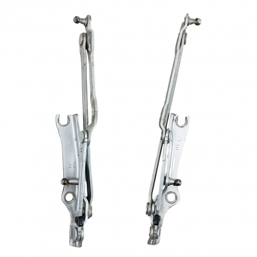 Шарнир крышки багажника Lexus GS '05-'11 комплект Контрактный