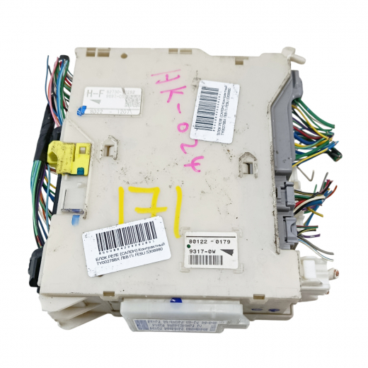 Блок реле (салон) Lexus GS '05-'11 лев Контрактный