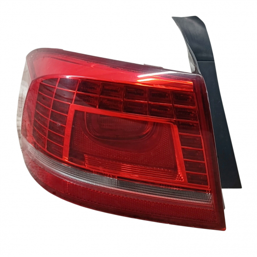 Стоп сигнал Volkswagen Passat '10-'15 левый (3AE945207B) контрактный