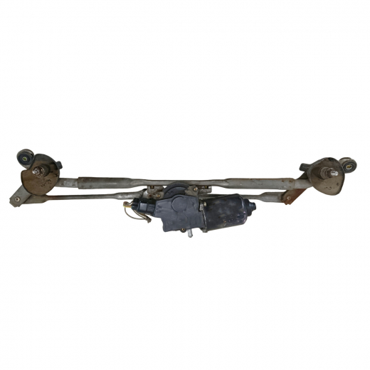 Моторчик стеклоочистителя Toyota Raum '03-'11 передний с трапецией контрактный