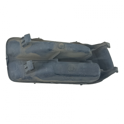 Заглушка бампера Nissan Bluebird '96-'01 передняя левая Контрактный