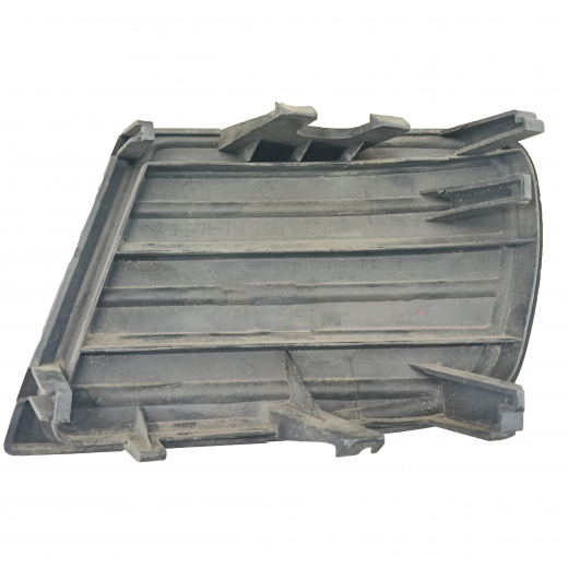 Заглушка бампера Nissan Presage '98-'01 передняя правая Контрактный 