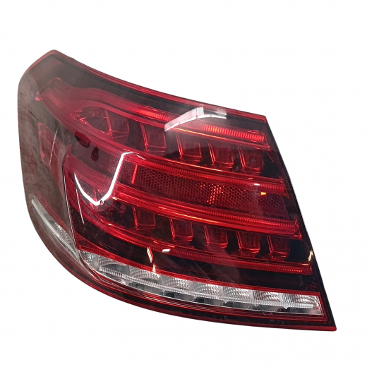 Стоп сигнал Mercedes-Benz E '13-'16 левый (A 212 906 07 03) контрактный 