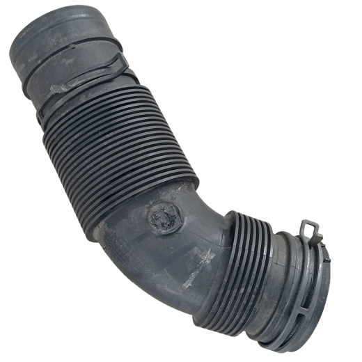 Патрубок воздушного фильтра Volkswagen Touareg '02-'10/ Audi Q7 '06-'15 (BAR) контрактный