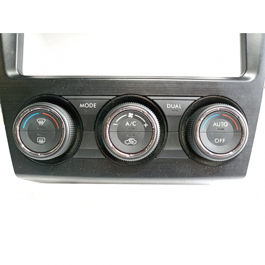 Блок управления печкой Subaru Impreza '11-'13  Контрактный