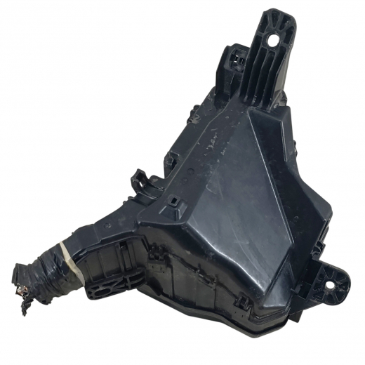 Блок реле (под капот) Toyota Axio / Fielder '12-'26 слева контрактный