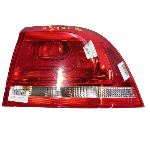 Стоп сигнал Volkswagen Touareg '14-'18 правый (7P6945096F) контрактный 