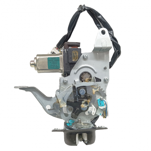 Замок багажника Nissan Elgrand '02-'10, Murano '08-'16, Serena '05-'10, X-Trail '13-'22 контрактный