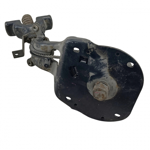 Крепление запасного колеса Land Rover Discovery '04-'09 Контрактный