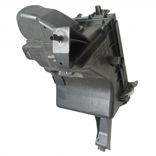 Корпус воздушного фильтра Toyota Noah '14-'26/ Voxy '14-'26/ Esquire '14-'26/ Lexus CT '10-'15 (2ZR-FXE) Контрактный
